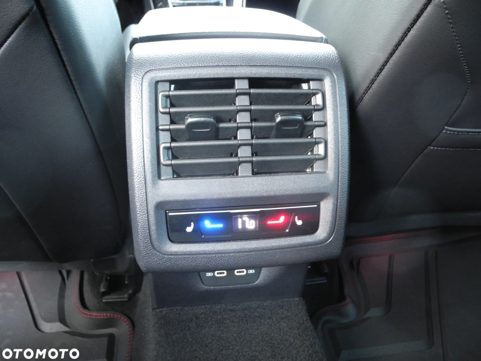 Volkswagen Golf - 27
