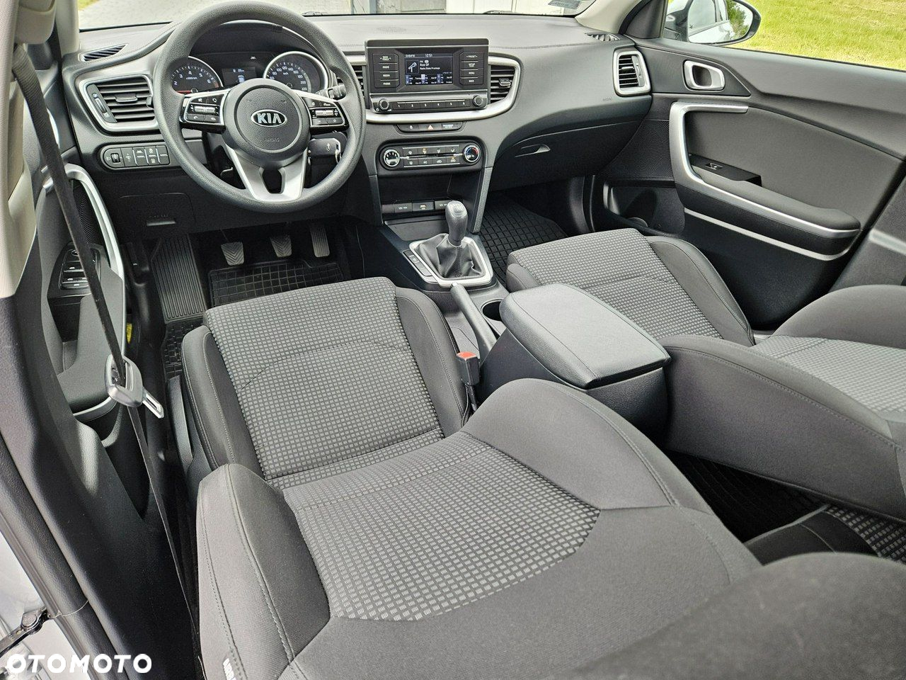 Kia Ceed - 18