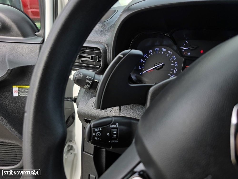 Citroën Berlingo 1.5 BlueHDi XL Club EAT8 - 32