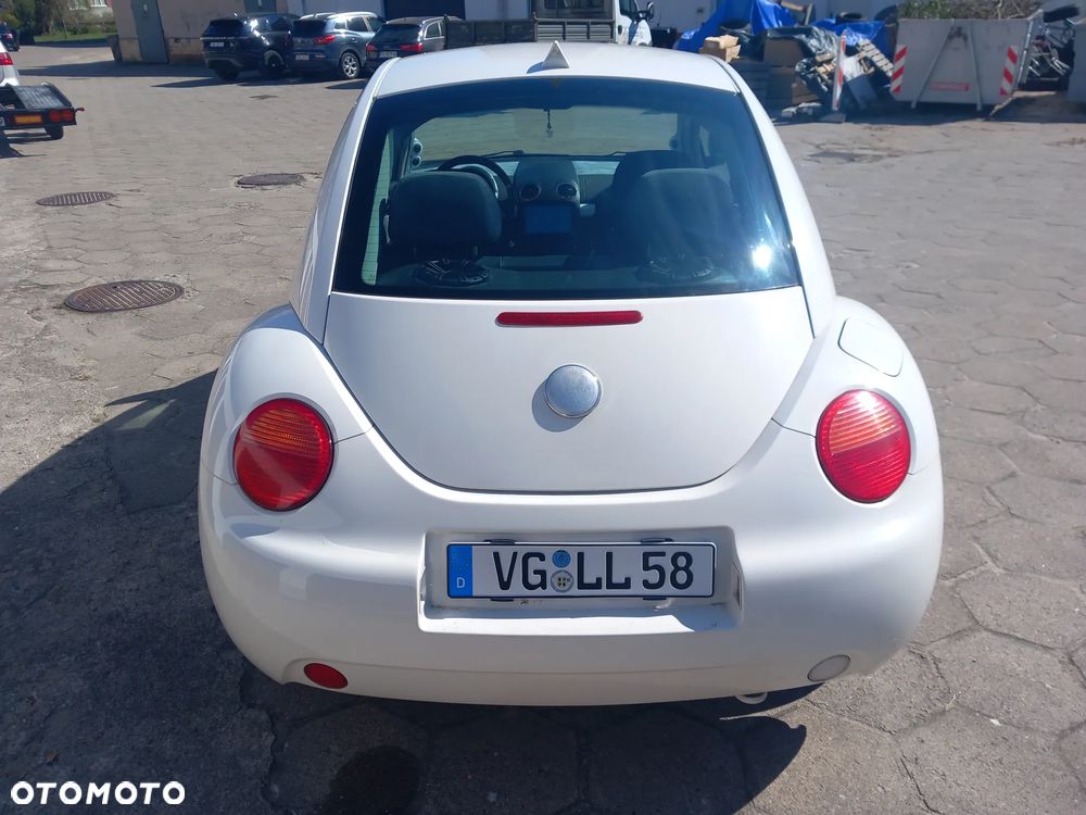 Volkswagen New Beetle 1.6 Coastal - 7