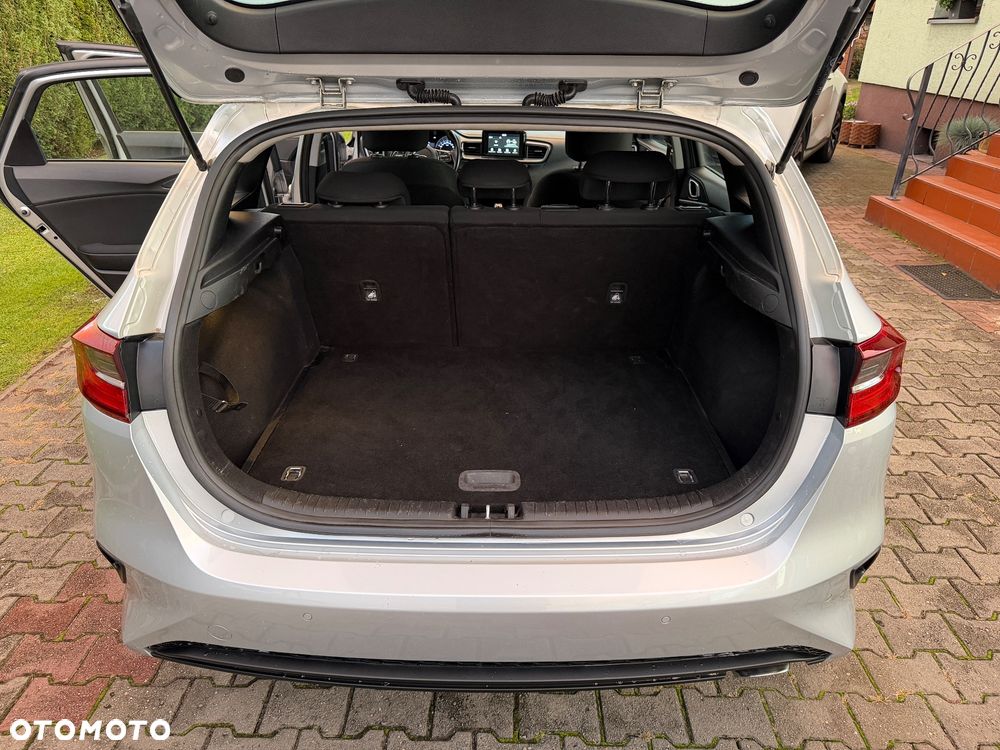 Kia Ceed 1.4 L Business Line Plus - 26