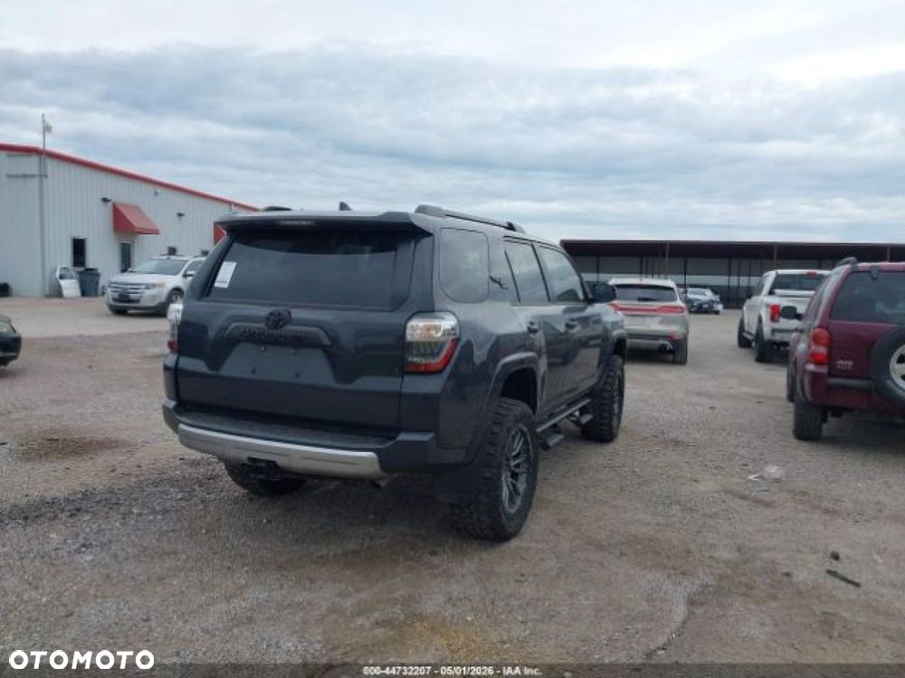 Toyota 4-Runner - 3