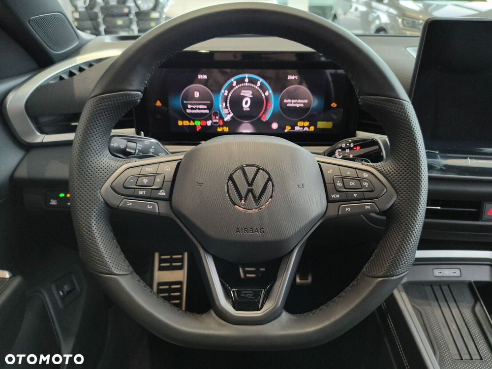 Volkswagen T-Roc - 16