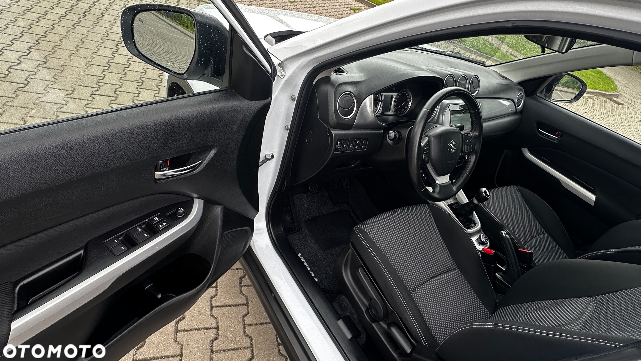 Suzuki Vitara 1.6 DDiS (4x4) Allgrip Comfort - 9