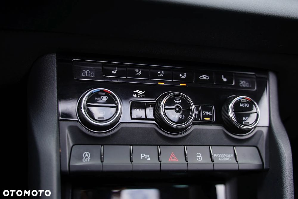 Skoda Karoq 1.5 TSI ACT 4x2 Style DSG - 20