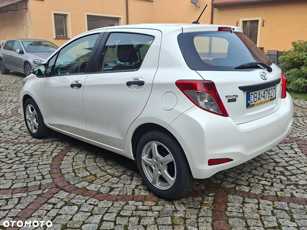 Toyota Yaris 1.0 VVT-i Cool Edition - 2