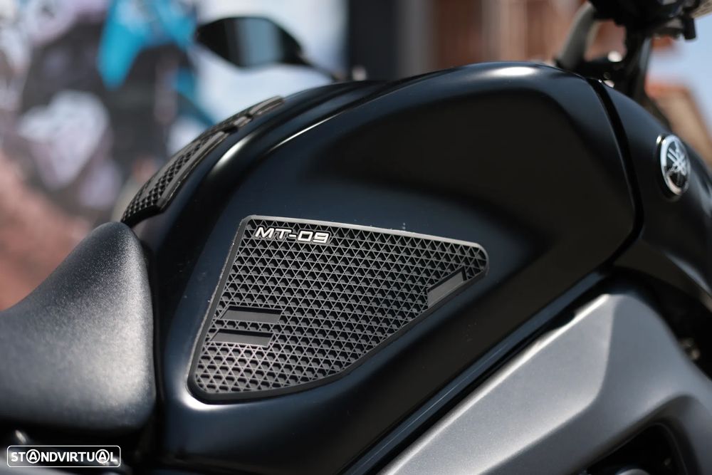 Yamaha MT-09 Akrapovic - 17