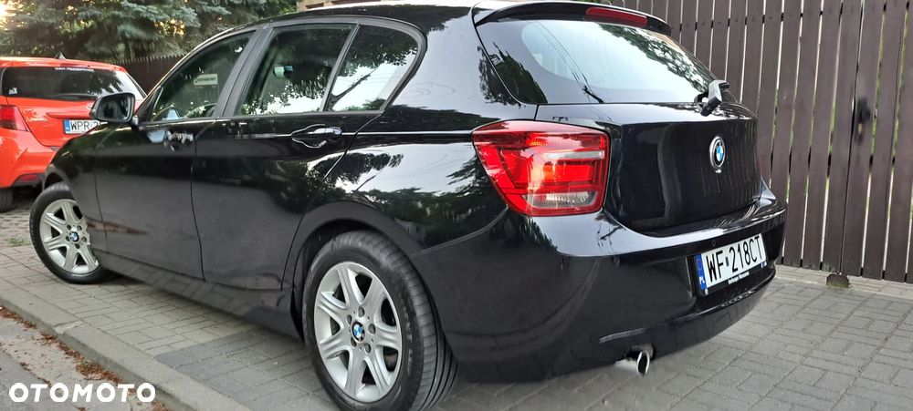 BMW Seria 1 116i - 4