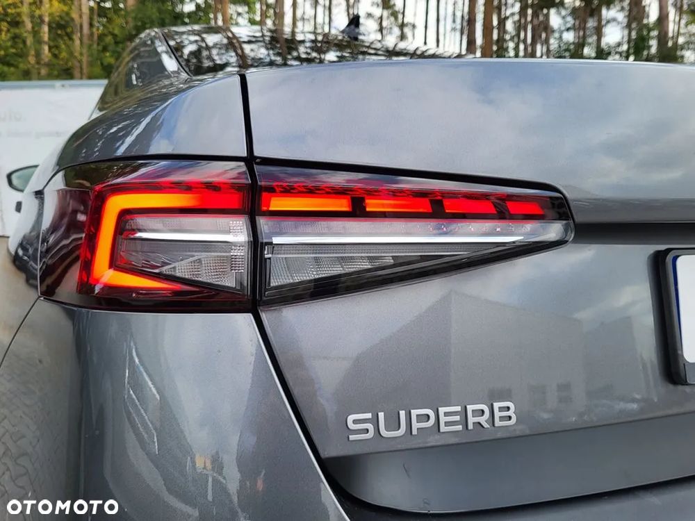 Skoda Superb 2.0 TDI SCR 4x4 L&K DSG - 10