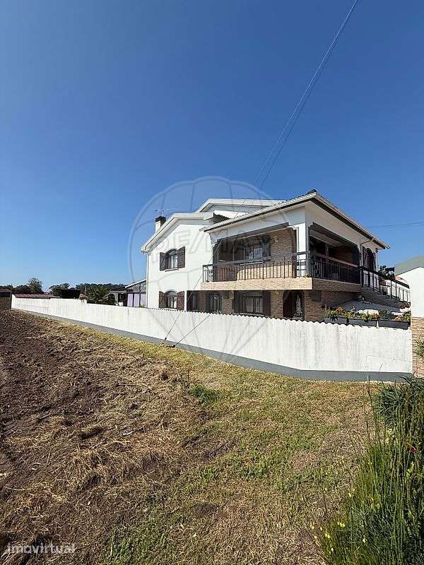 Moradia T4 para venda - Grande imagem: 3/9