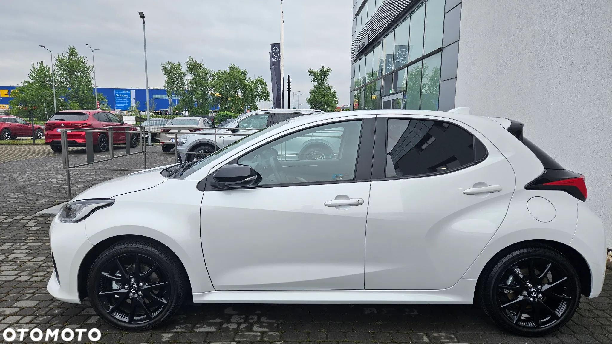 Mazda 2 Hybrid - 4