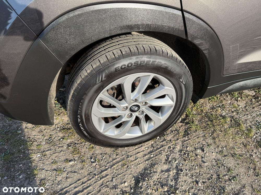 Hyundai Tucson blue 1.7 CRDi 2WD Style - 11