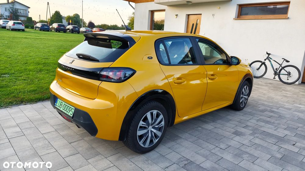 Peugeot 208 - 5