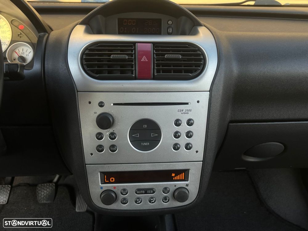 Opel Corsa 1.2 16V Sport - 11