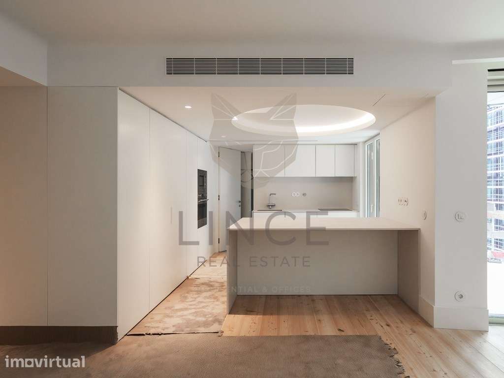 Apartamento T3 em prédio emblemático no centro da cidade, Porto - Grande imagem: 2/28