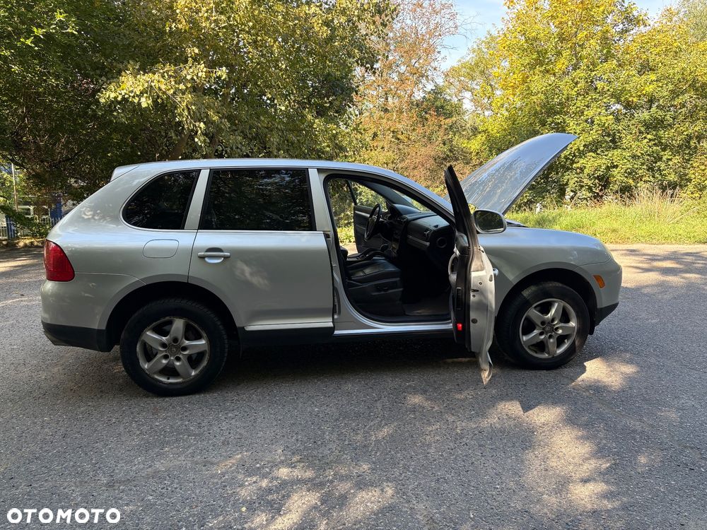 Porsche Cayenne Tiptronic S - 12
