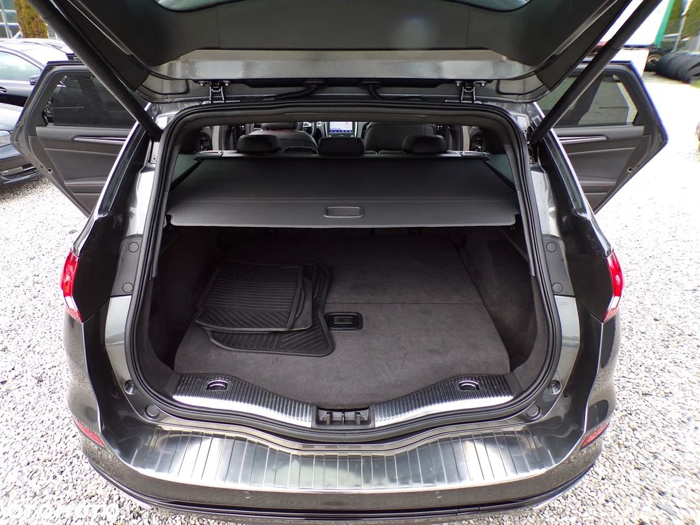 Ford Mondeo - 27