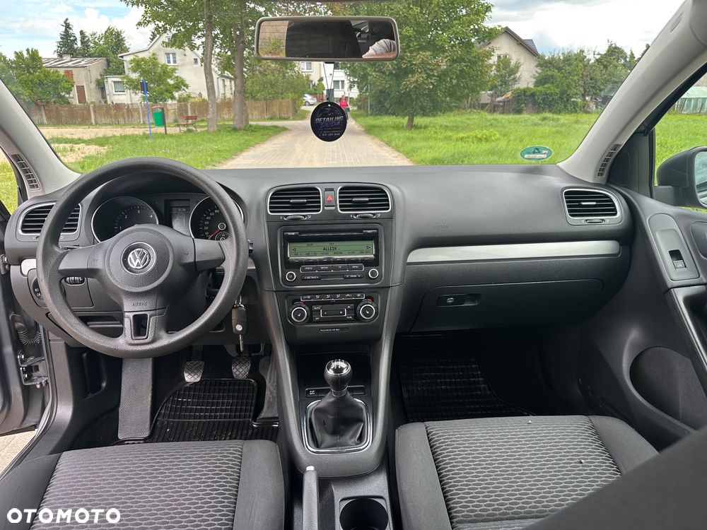 Volkswagen Golf - 26