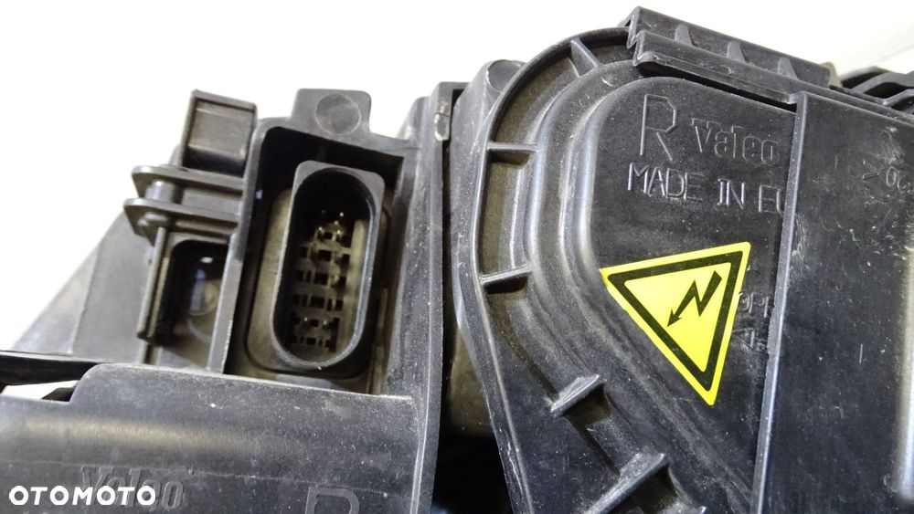 GP - LAMPA PRAWA PRZEDNIA AUDI Q7 4L 4L0941030A - 5