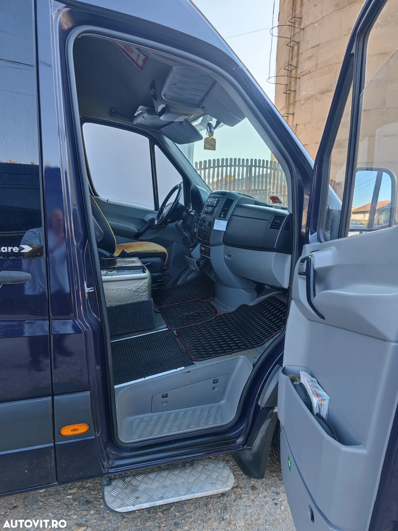 Mercedes-Benz Sprinter - 5