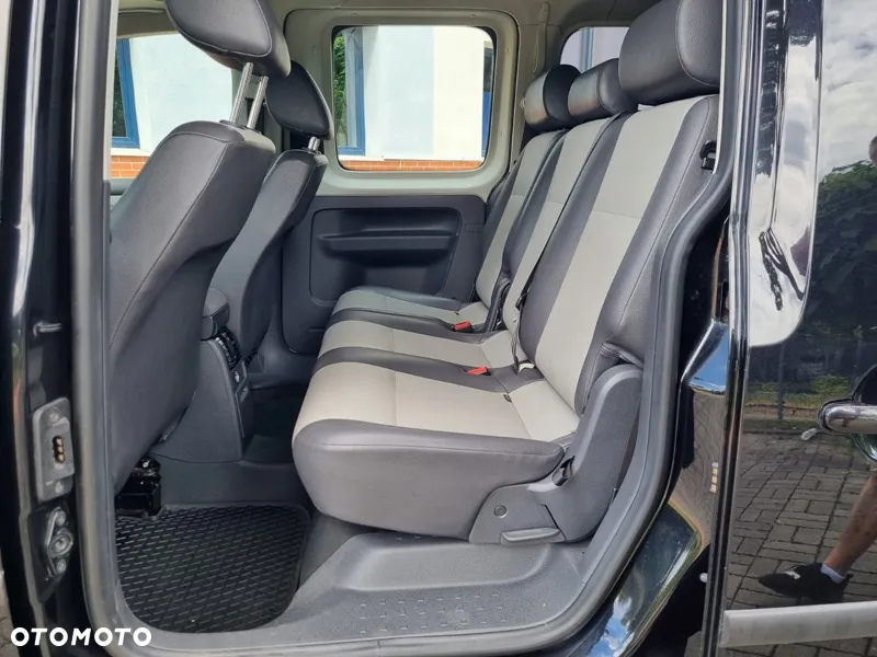 Volkswagen Caddy Maxi 2.0 TDI Comfortline DSG - 22