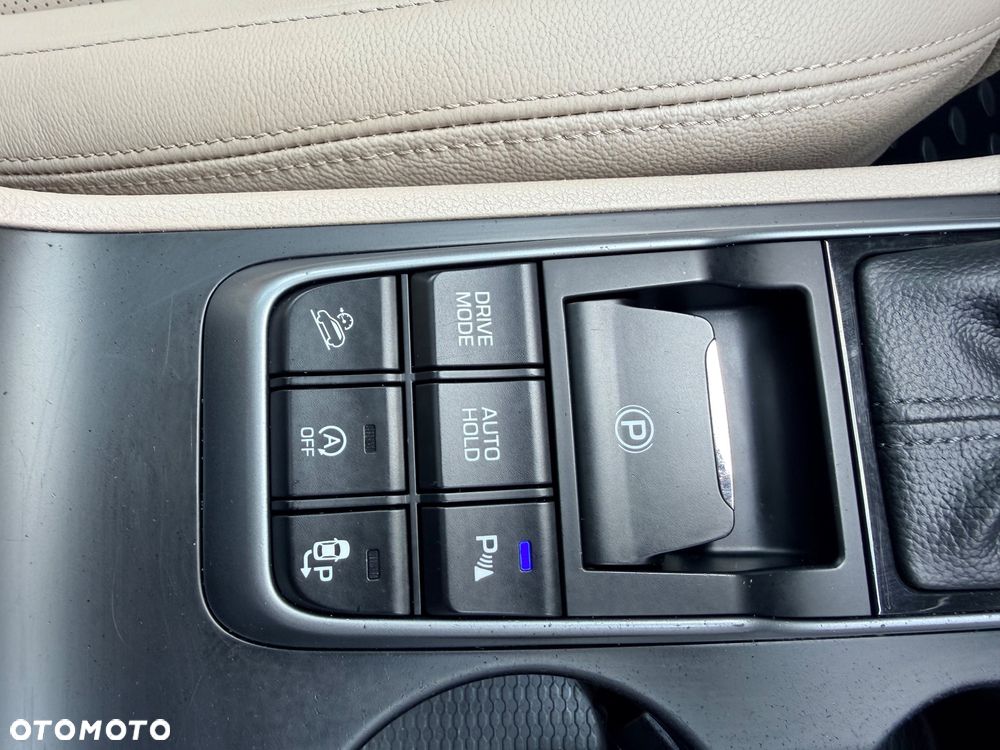 Hyundai Tucson blue 1.7 CRDi 2WD DCT Premium - 31