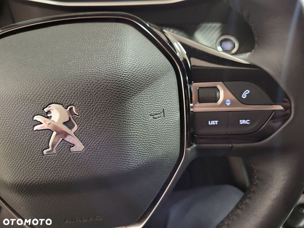 Peugeot 2008 1.5 BlueHDi Allure S&S - 15