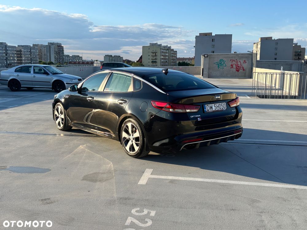 Kia Optima - 2