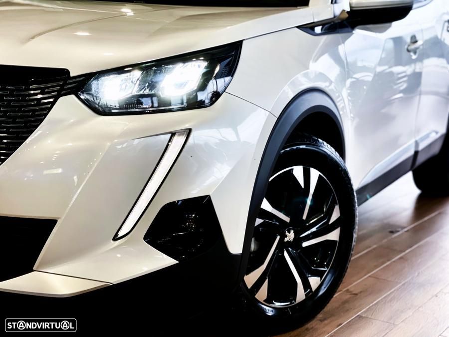 Peugeot 2008 1.2 PureTech Allure - 6