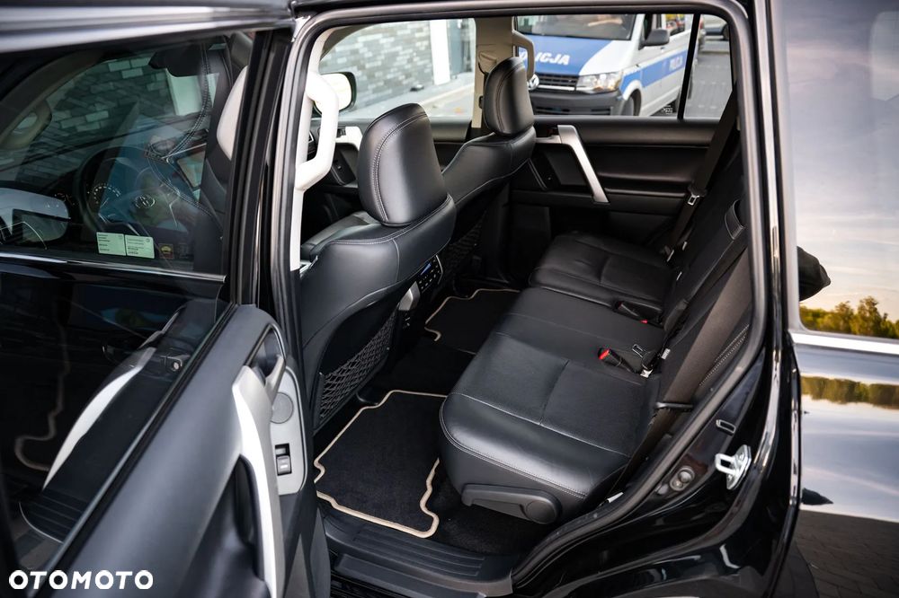 Toyota Land Cruiser LC 2.8 D-4D Prado - 23