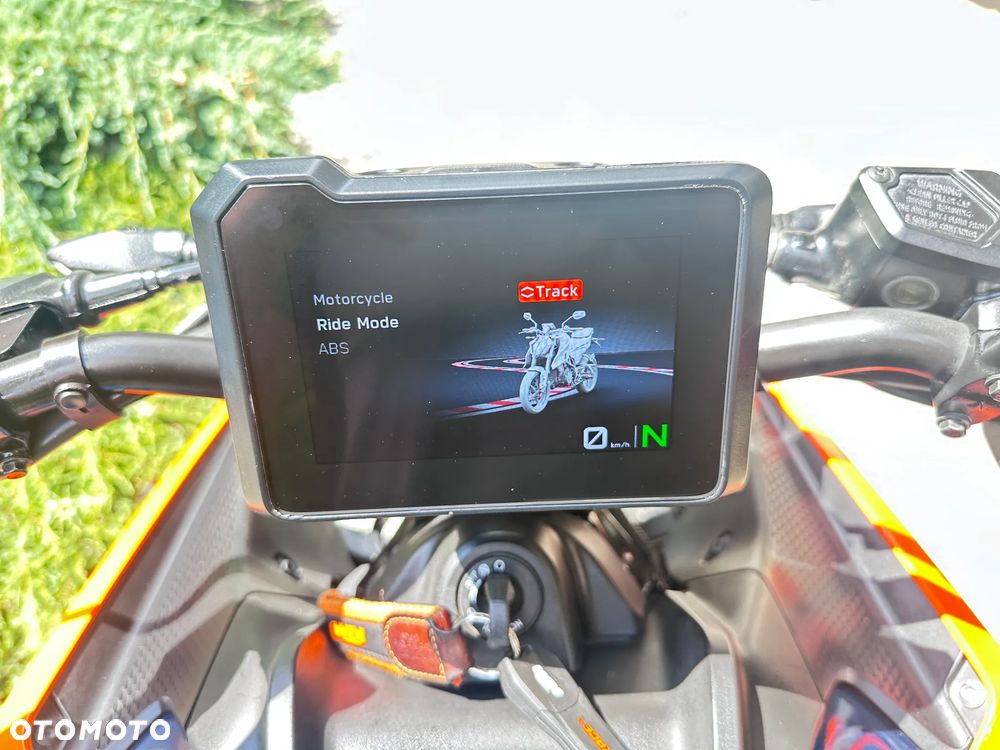 KTM Duke 125 - 11