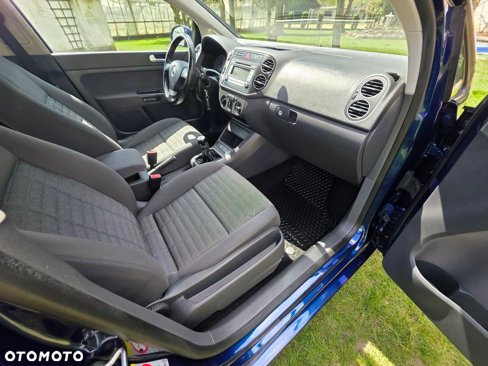 Volkswagen Golf Plus - 13