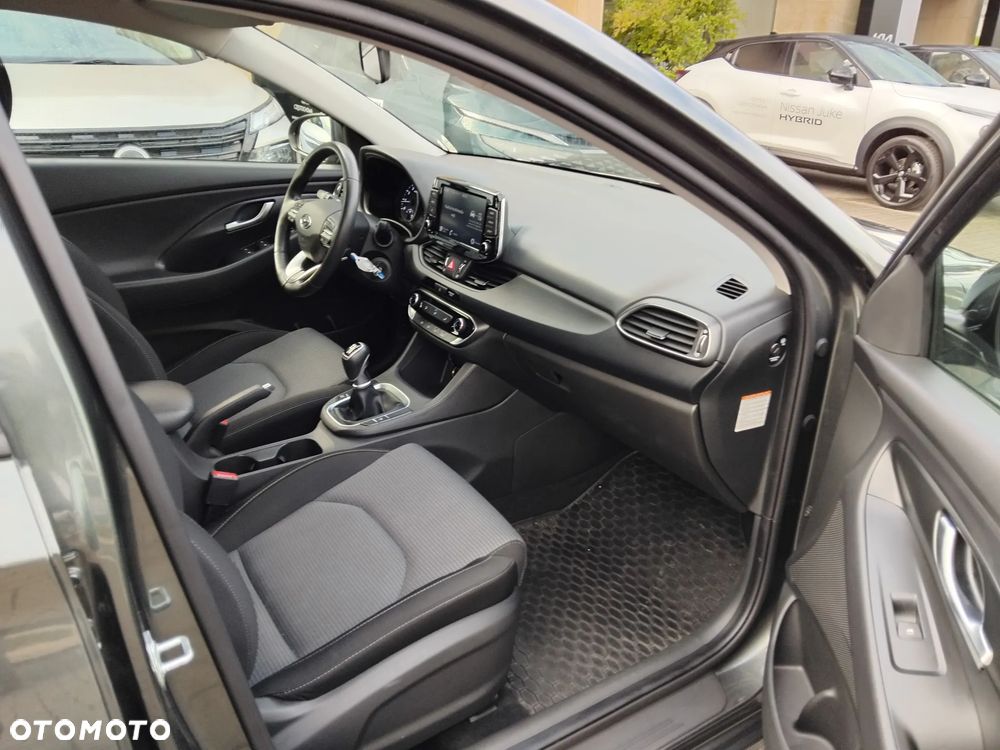 Hyundai i30 1.5 T-GDI 48V Modern - 24