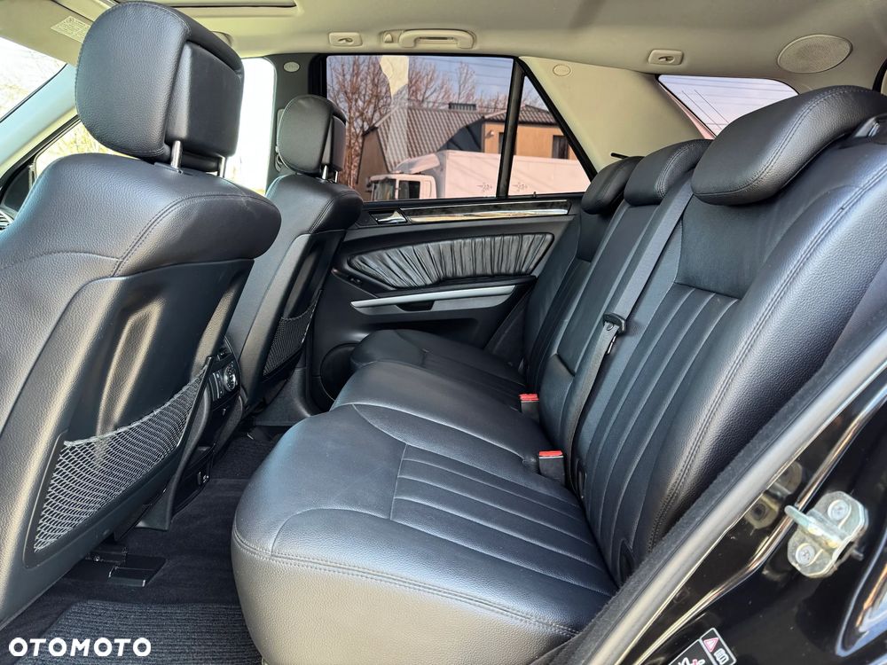 Mercedes-Benz ML 420 CDI 4Matic 7G-TRONIC DPF Edition 10 - 30