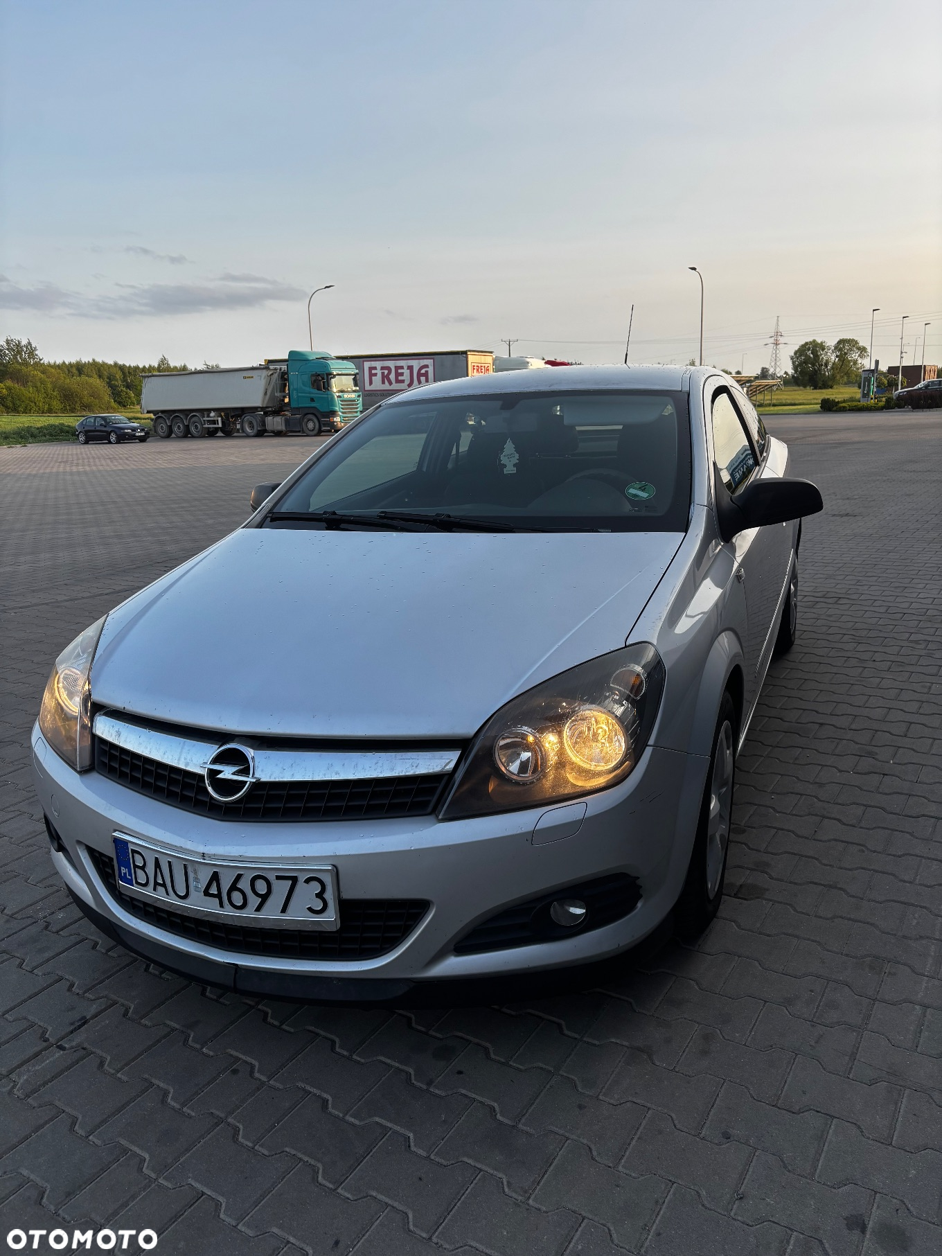 Opel Astra GTC 1.3 CDTI - 8