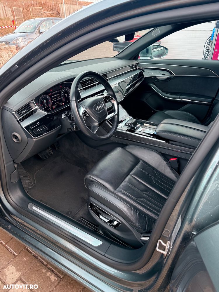 Audi A8 - 17