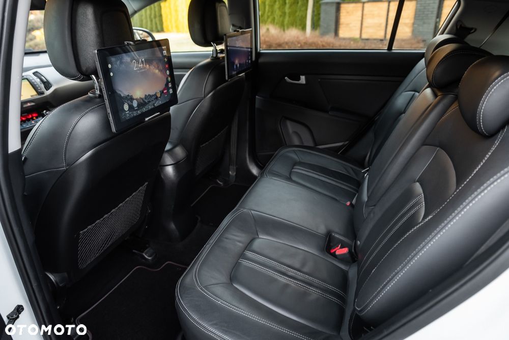 Kia Sportage 1.6 GDI 2WD ISG Dream-Team Edition - 12