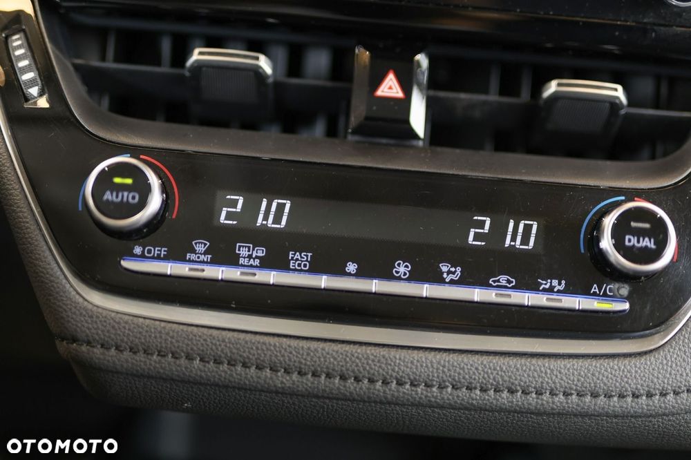 Toyota Corolla - 25