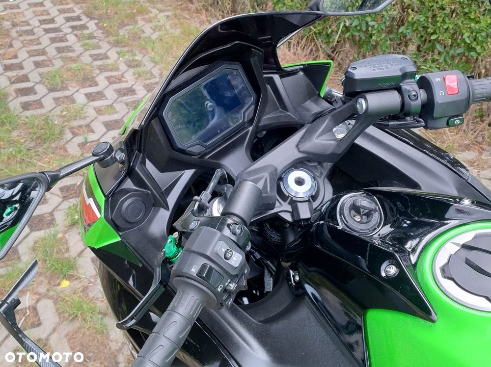 Kawasaki Ninja - 24