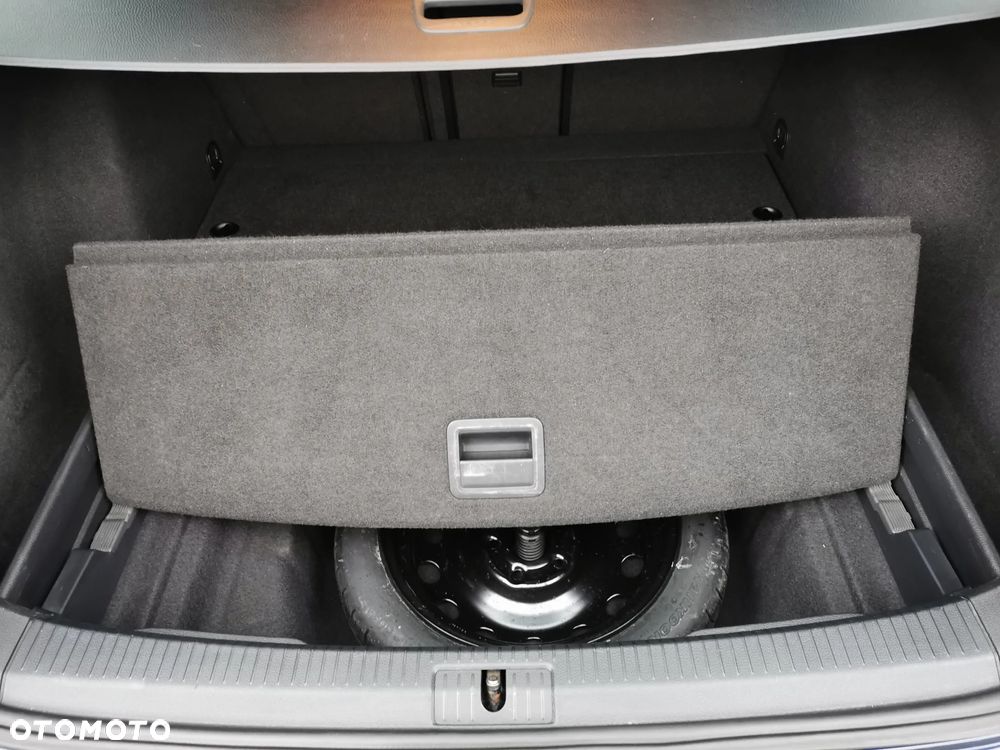 Volkswagen Golf 1.6 TDI BMT Highline - 20