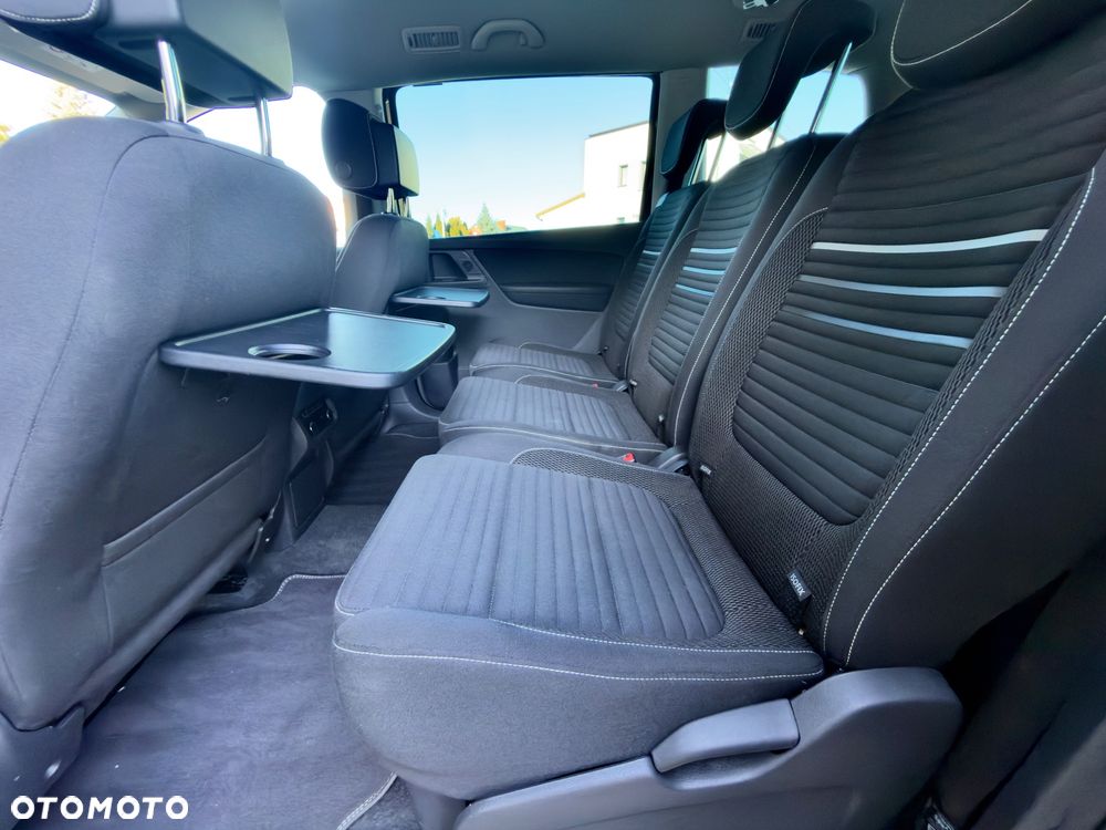 Volkswagen Sharan - 23