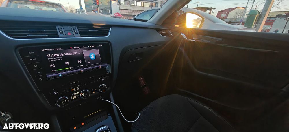 Skoda Octavia 1.6 TDI DSG Ambition - 14