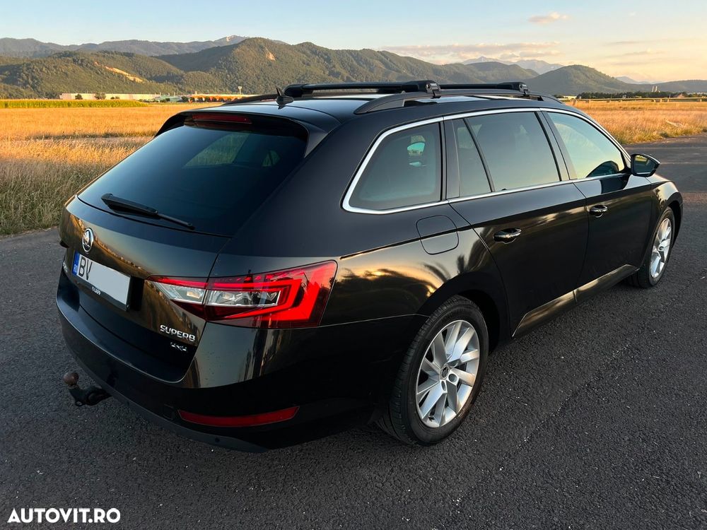 Skoda Superb 2.0 TDI DSG 4X4 Ambition - 4
