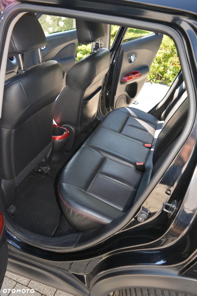 Nissan Juke 1.6 T Tekna 4x4 - 12