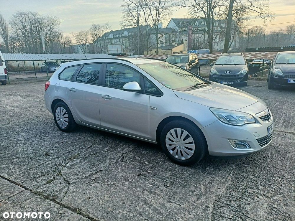 Opel Astra 1.4 ecoFLEX - 8