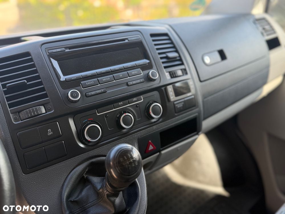Volkswagen TRANSPORTER T5 CHŁODNIA WAECO FRIGO - 10
