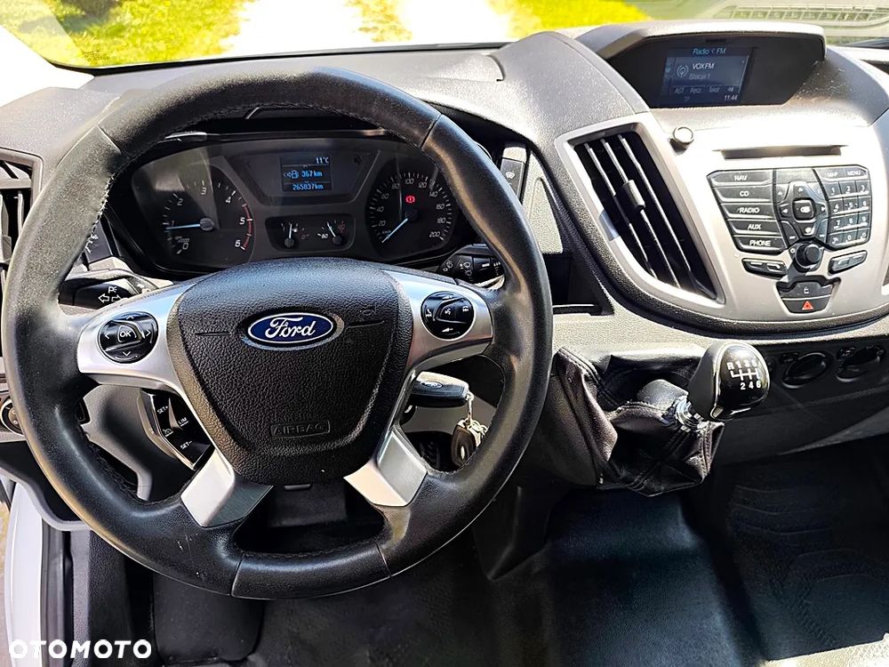 Ford Transit - 12