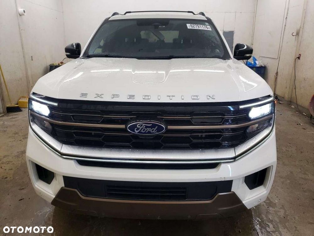 Ford Expedition - 6