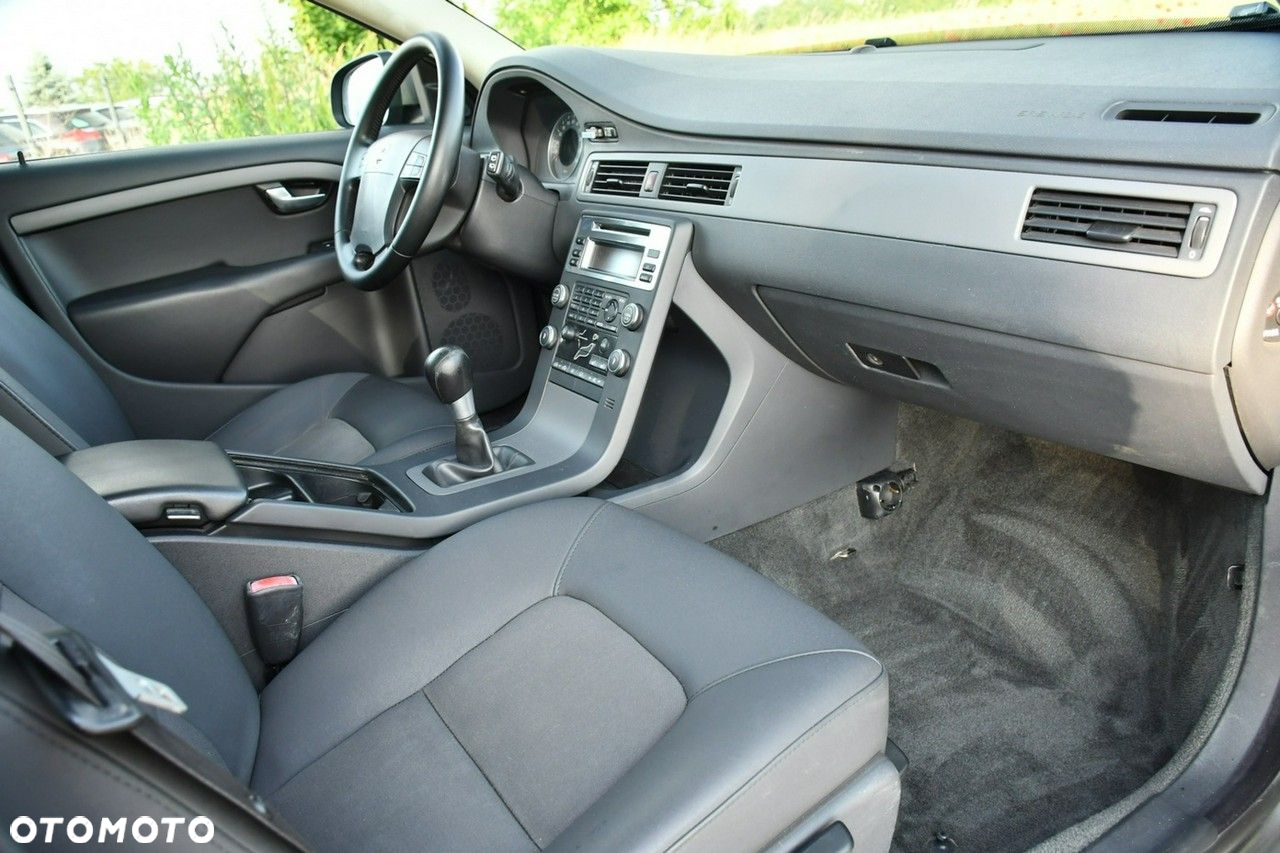 Volvo V70 - 33