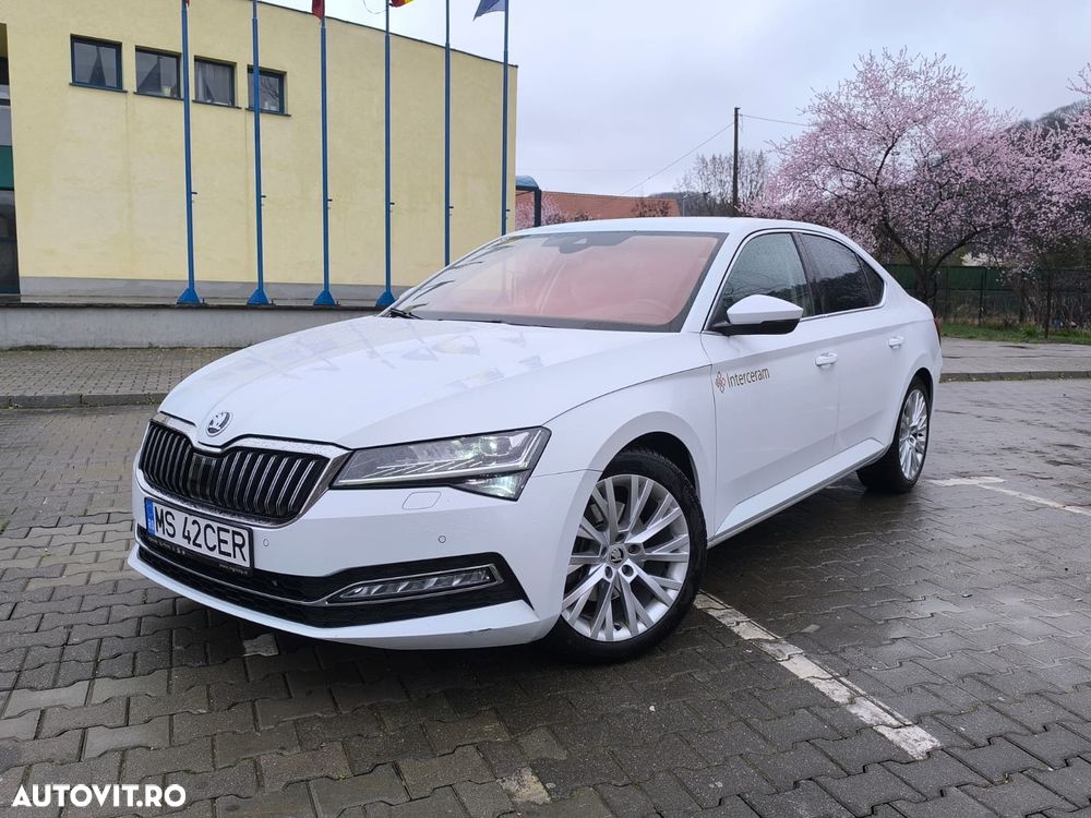 Skoda Superb 2.0 TDI DSG Style - 1